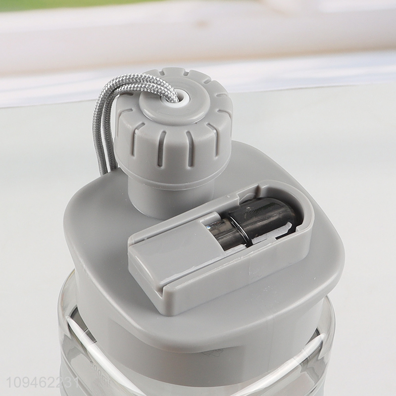 New style plastic water bottle with straw