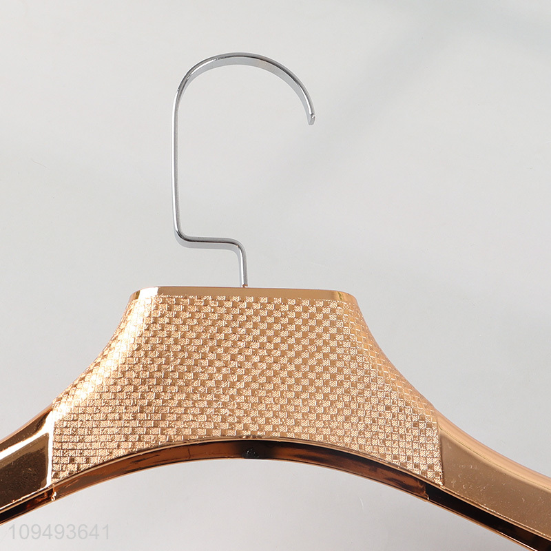 Low price plastic coat hanger clothes hanger