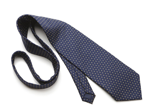 Choose the Right Color of Your Necktie
